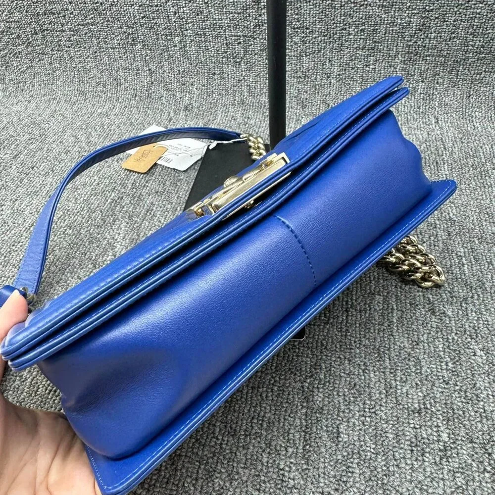 100% Authentic Chanel Boy Medium Caviar Shoulder Bag - Picture 3 of 14
